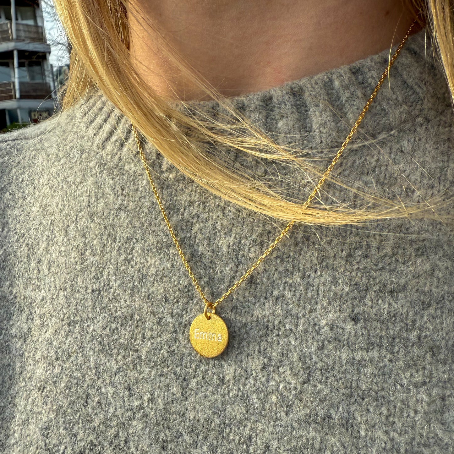 Engraved Necklace Sparkle Round