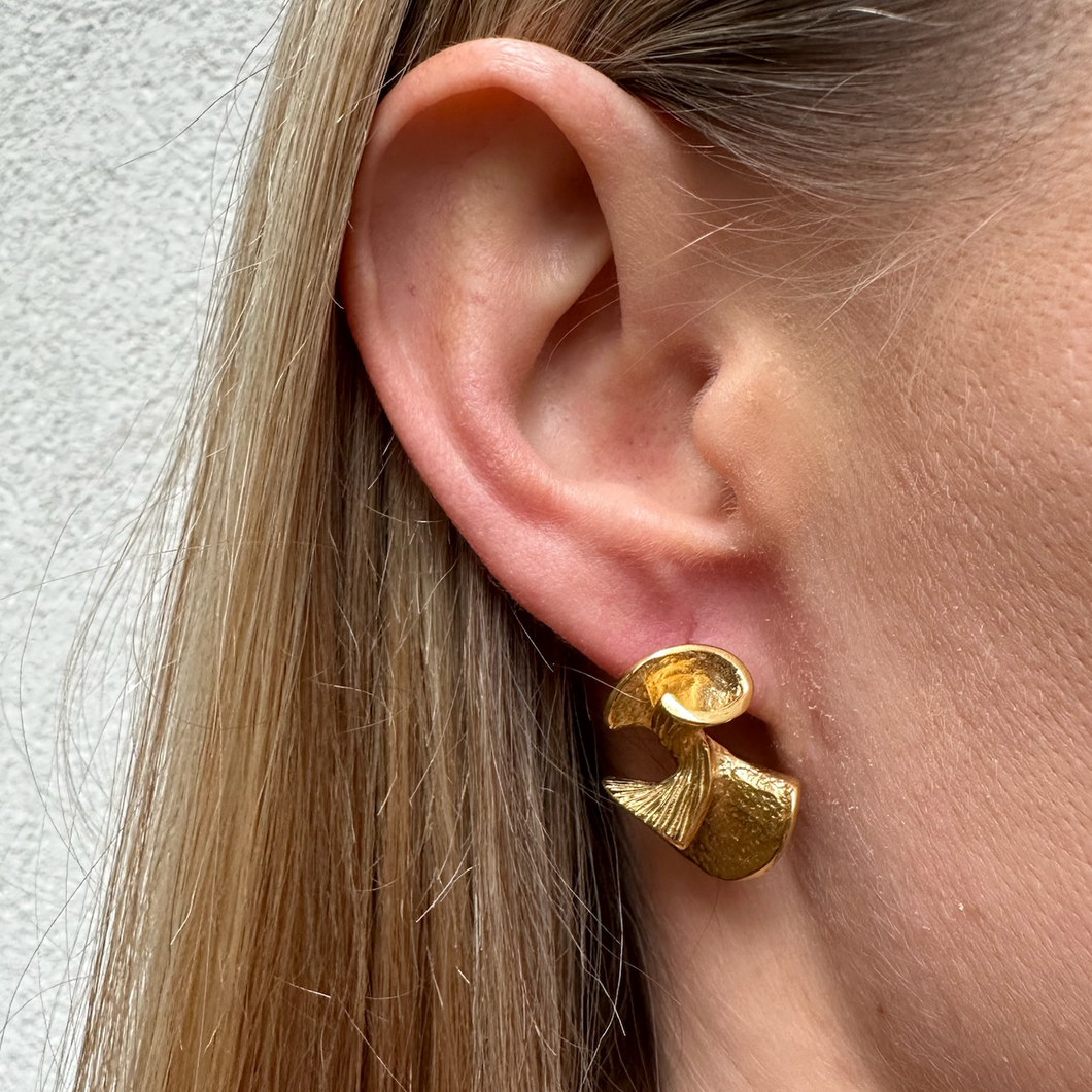 Earrings Flower Gold