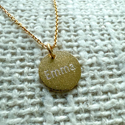 Engraved Necklace Sparkle Round